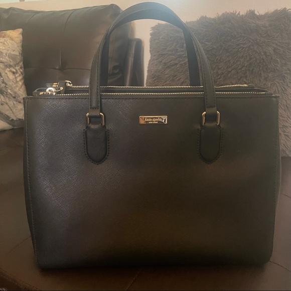 NWOT Authentic Kate Spade Satchel - Picture 1 of 5